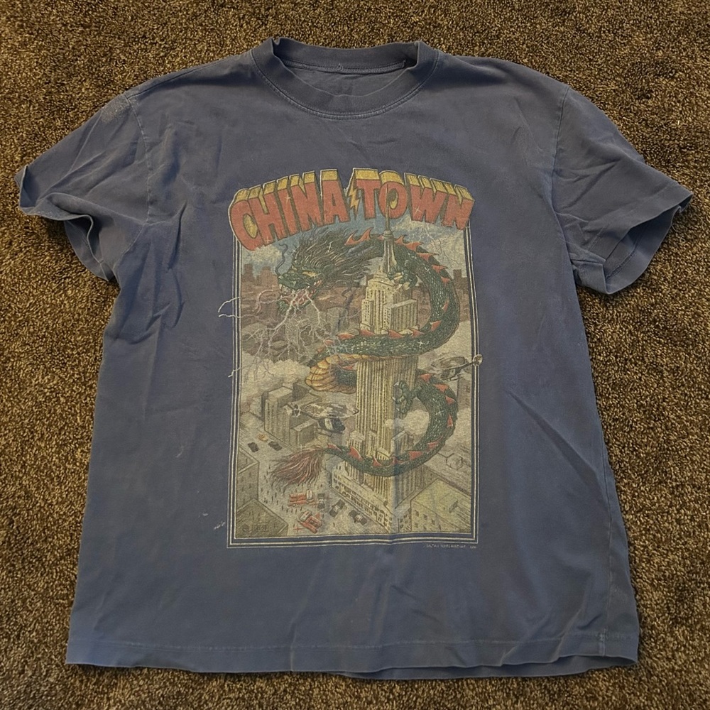 Women’s “China Town” short sleeve tshirt, size small. Bundle for a discount!